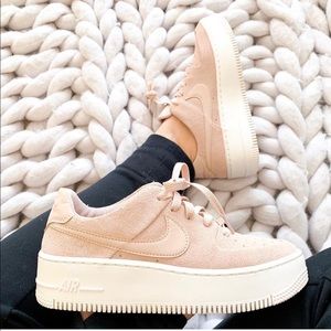 Nike women’s Air Force Ones Sage Low Beige size 9
